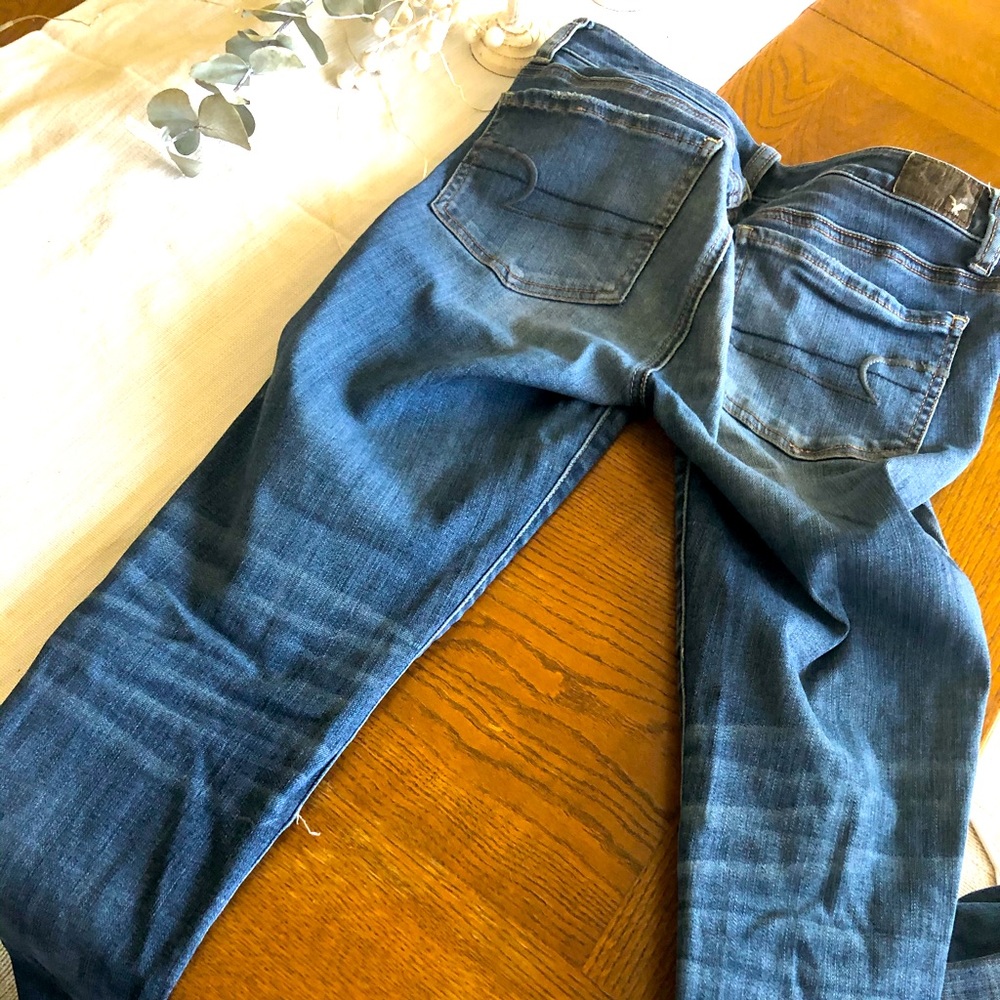 American eagle super stretch distressed jegging